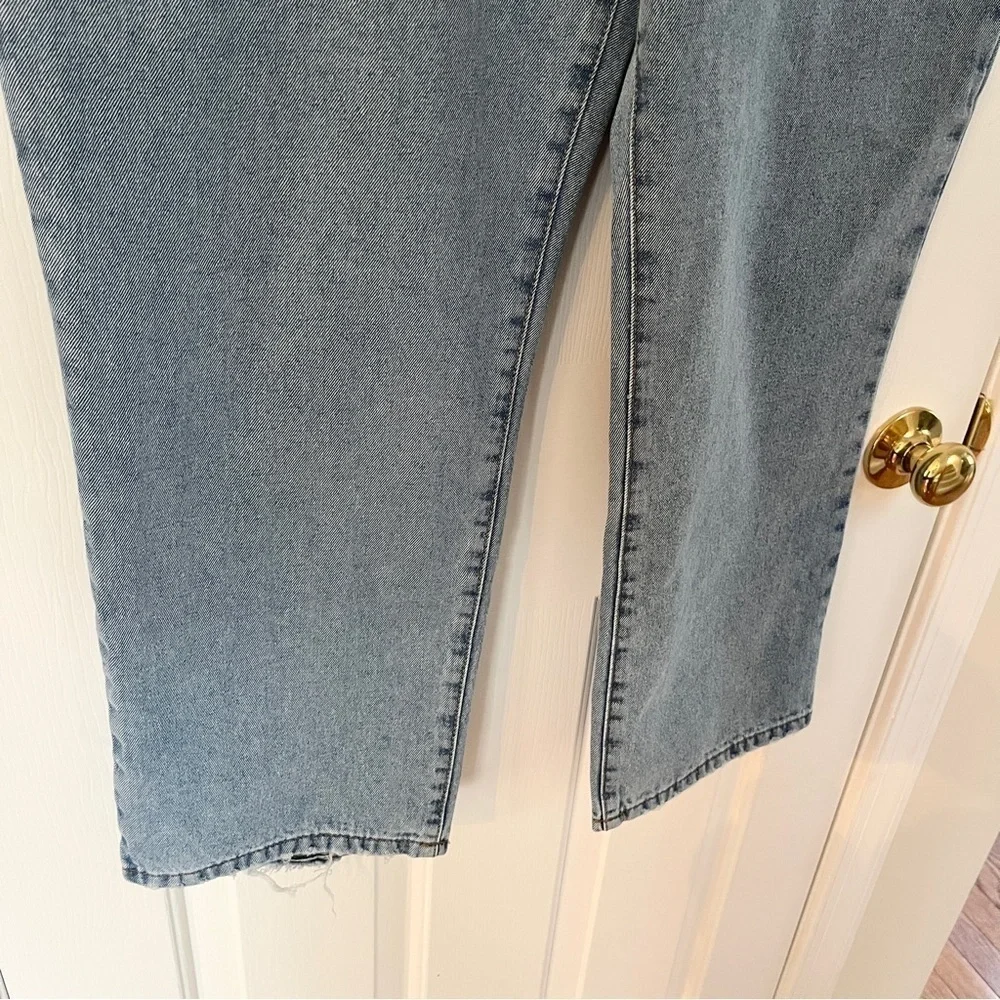 NWT Rewash the straight ankle high rise 13/31